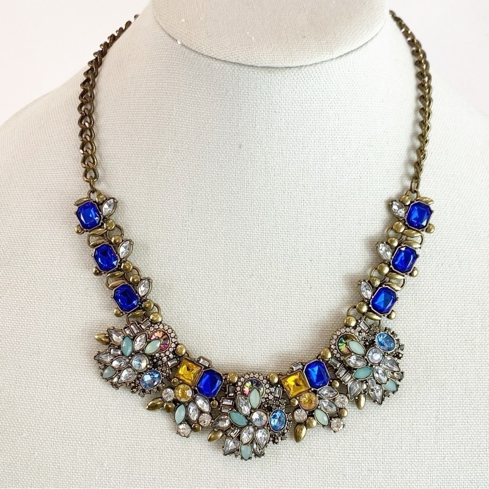 Chunky Necklace Large Flower Rhinestone Bib Statement Necklace Adjustable